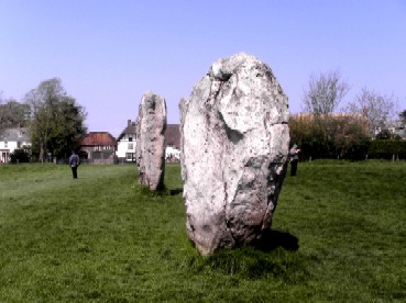 Excursion visits Avebury